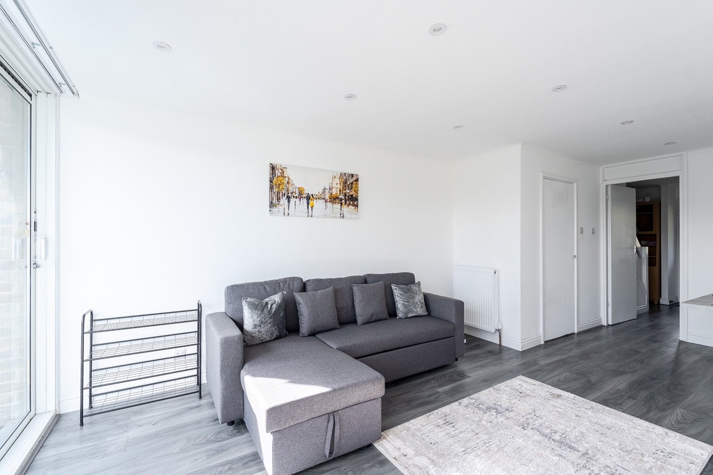 House Alpine Close in Greater London