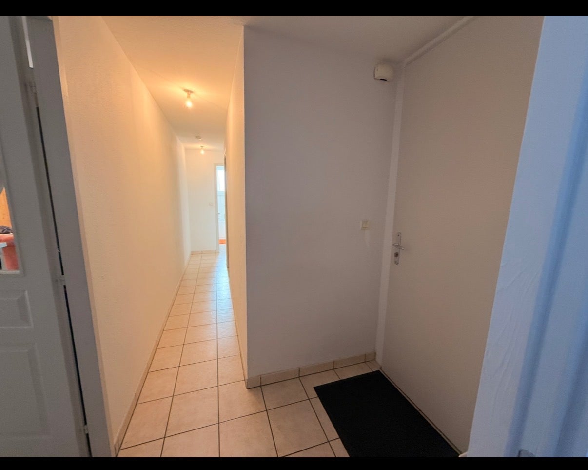 House D 751 in Les Martres-de-Veyre