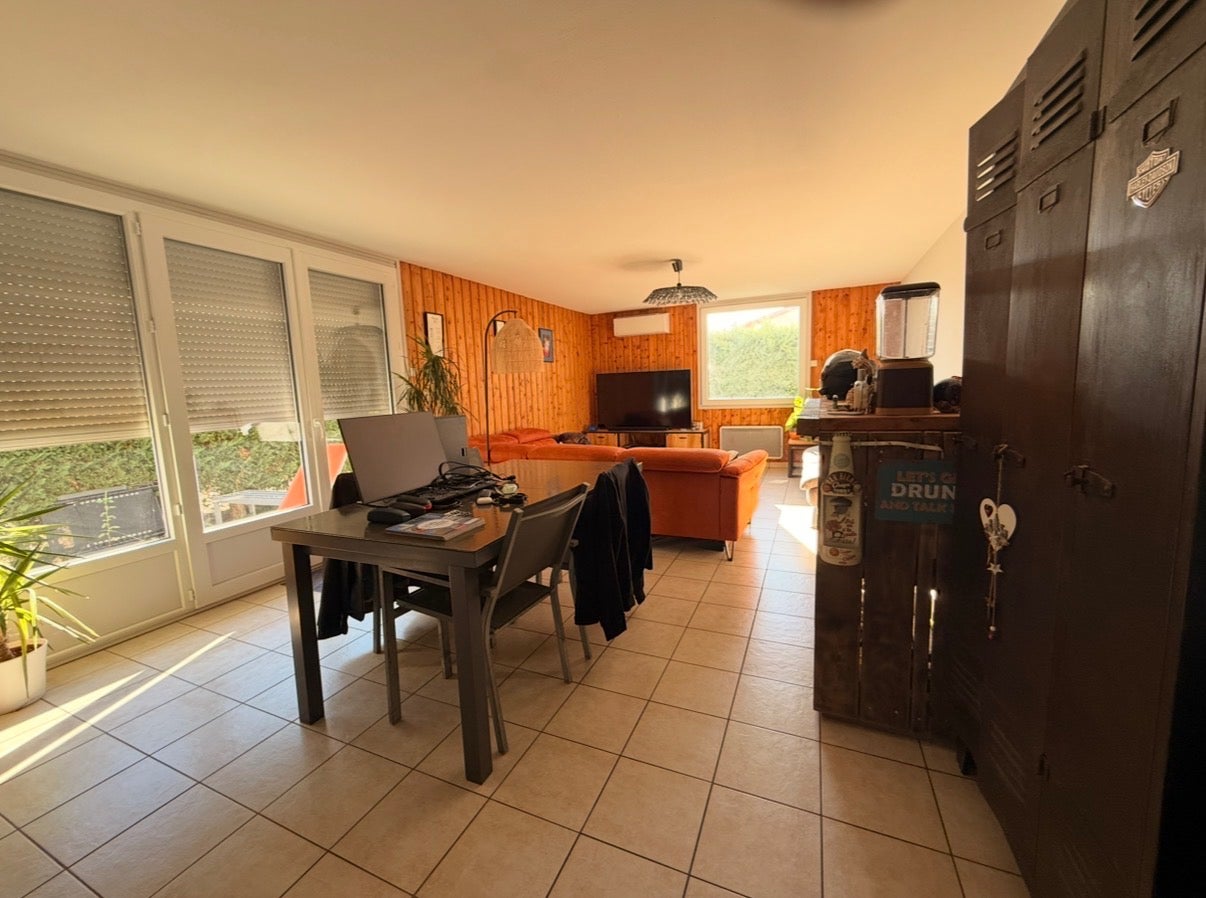 House D 751 in Les Martres-de-Veyre