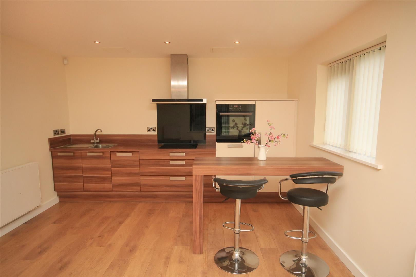 Flat Hurst Lane in Doncaster