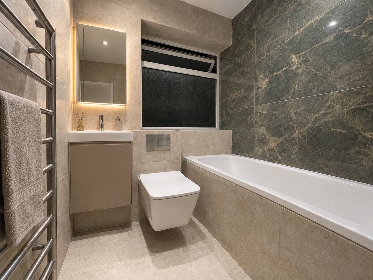 Room Sandown Way in Greater London
