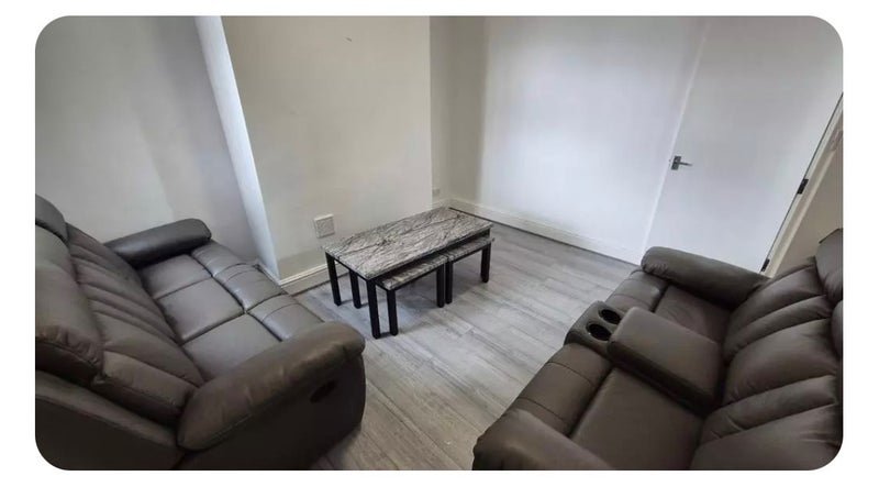 Room Ossory Street in Manchester
