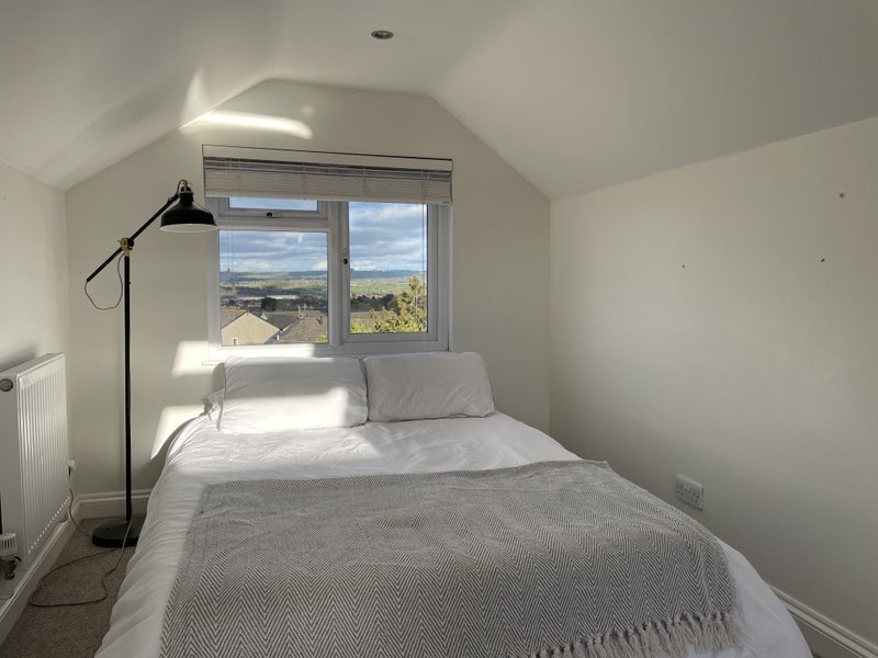 Room Elm Road in Bristol