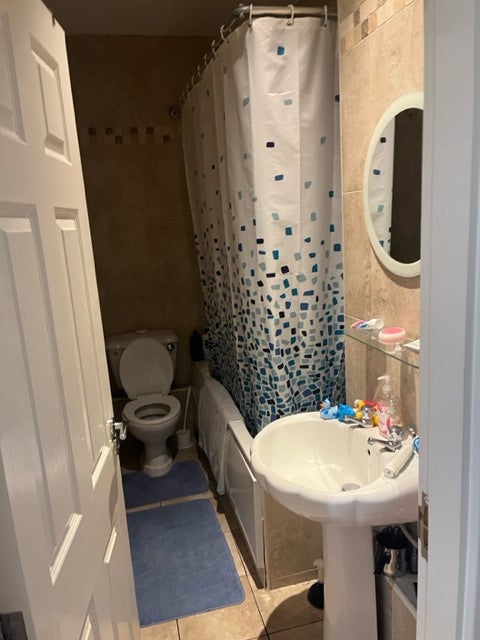 Flat Clifton Court in Olney