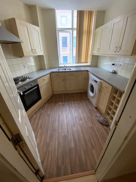 Flat Clifton Court in Olney