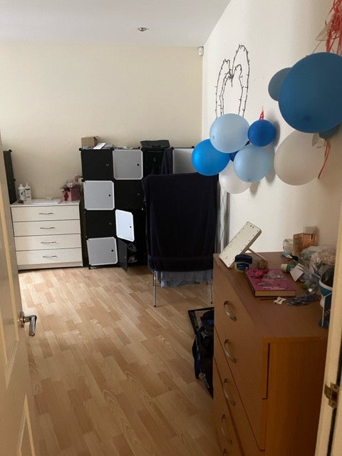 Flat Clifton Court in Olney
