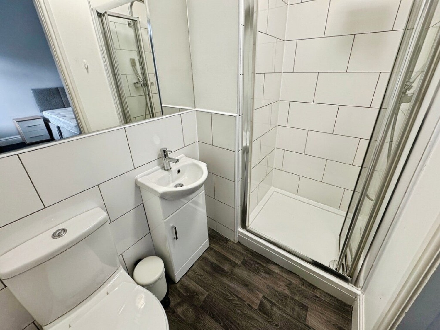 Room Victoria Avenue in Salford