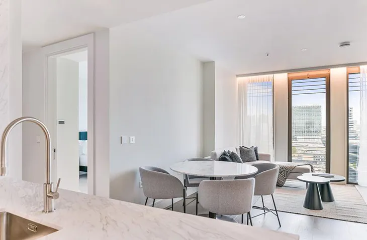 Flat Bishopsgate in City of London