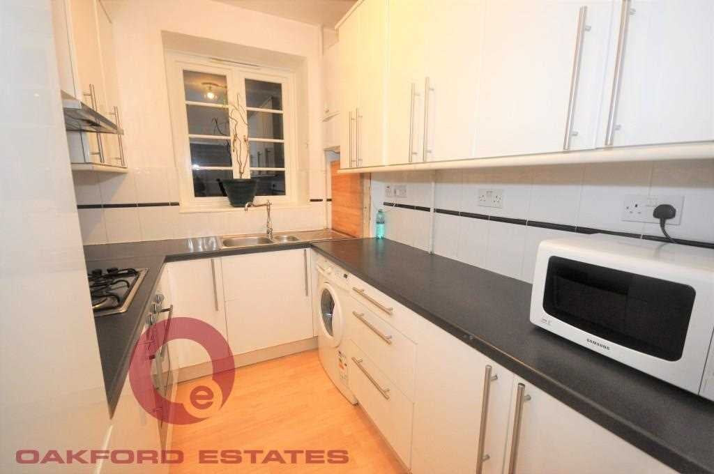 Flat Portpool Lane in Greater London