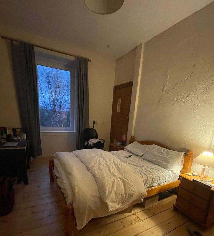 Room Dalry Road in City of Edinburgh