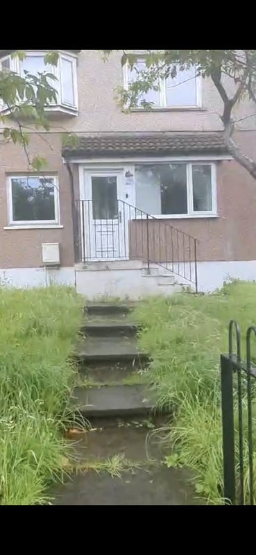 Room Denmilne Street in Glasgow