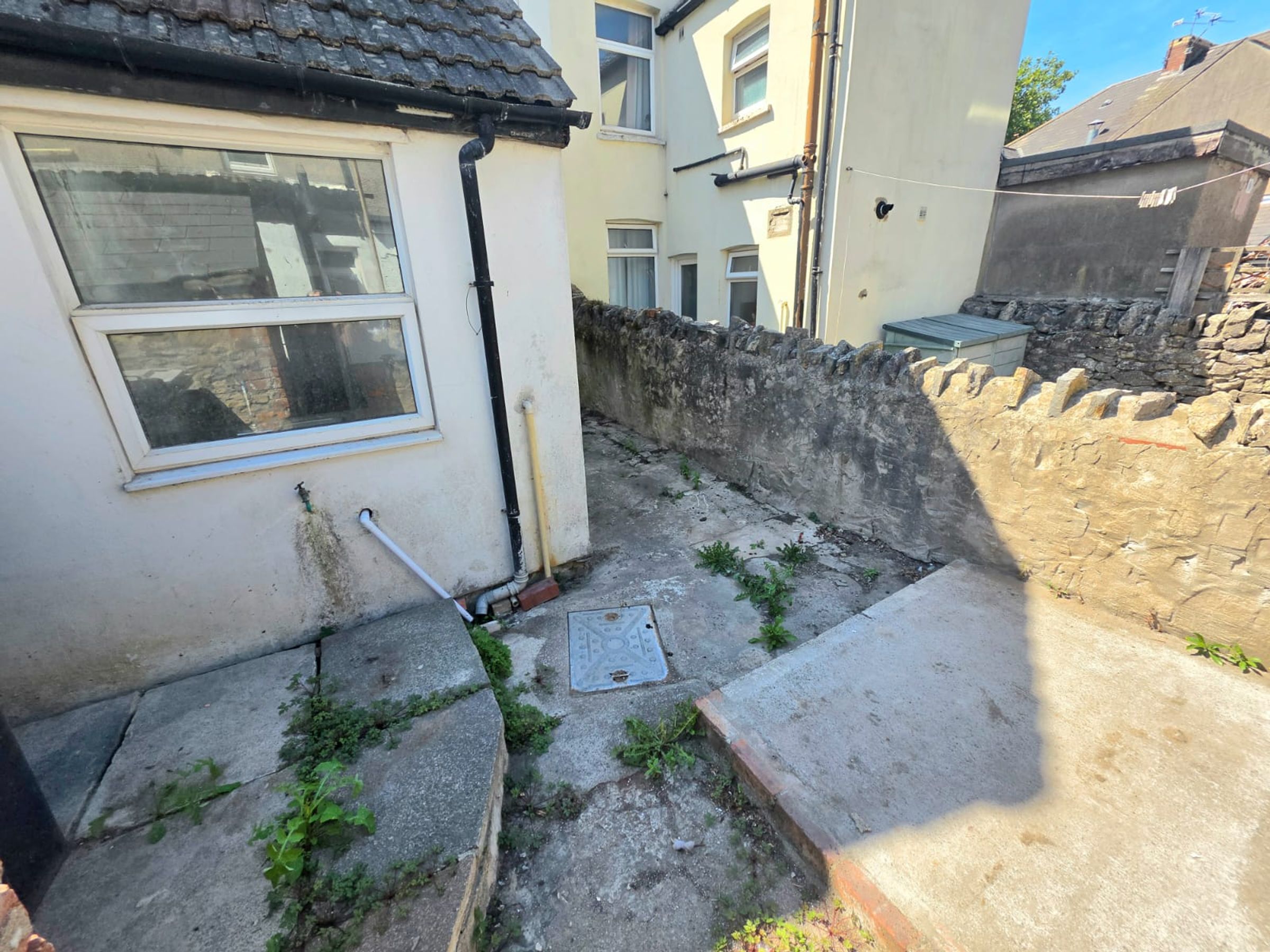 House Davies Street in Barry