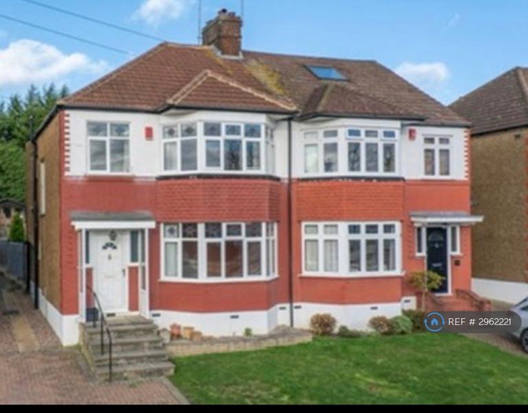 House Willow Walk in Greater London