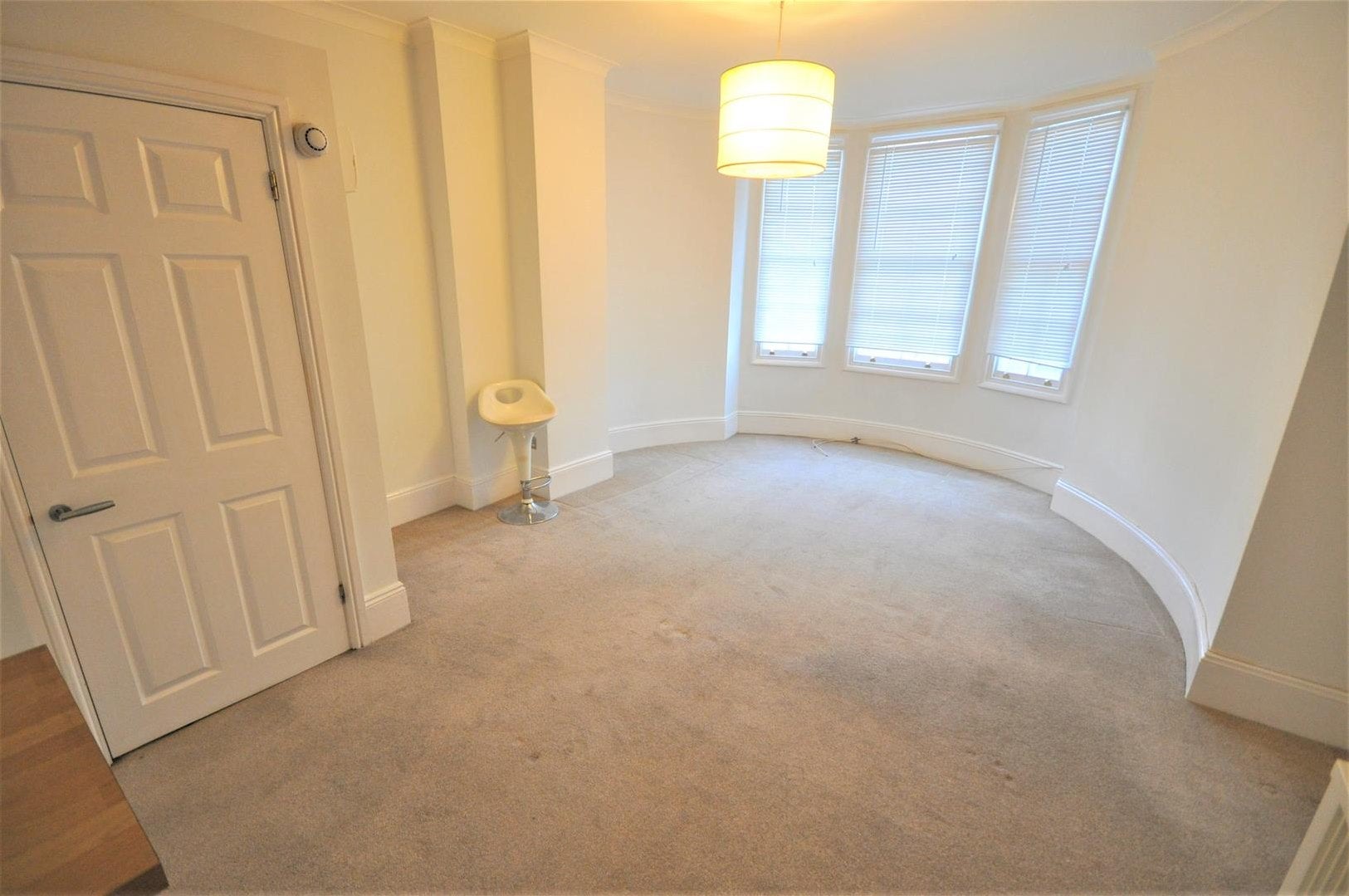 Flat Midland Road in Dacorum