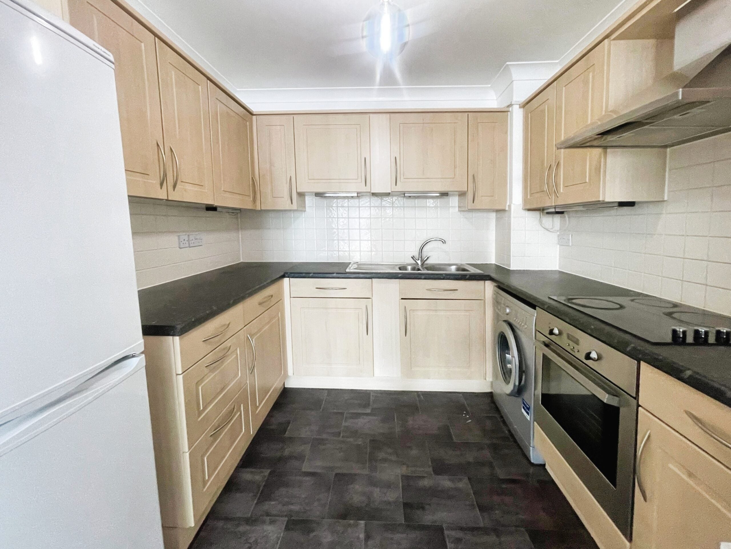 Flat Argent Street in Grays