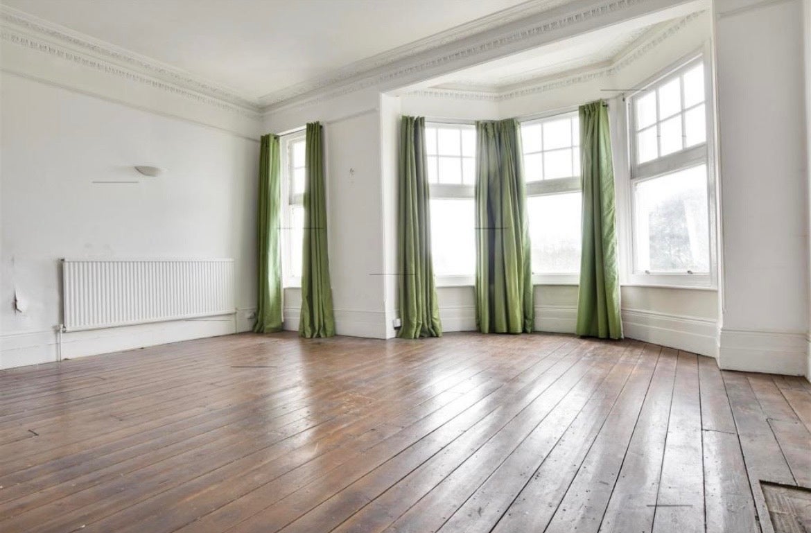 Flat Grosvenor Crescent in St Leonards