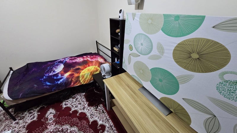 Room Manor Park Road in Greater London