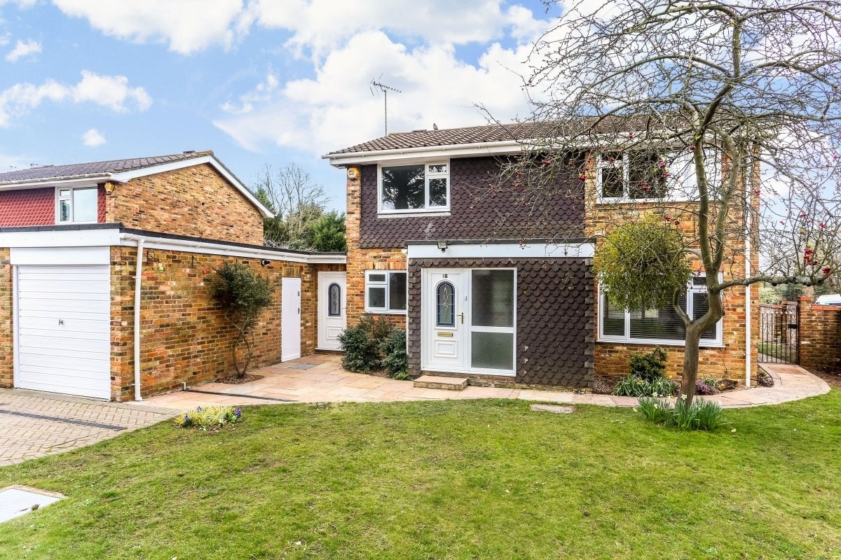 House Kimber Close in Windsor