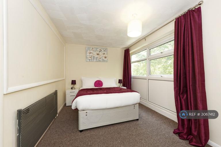 House Plumpton Walk in Canterbury