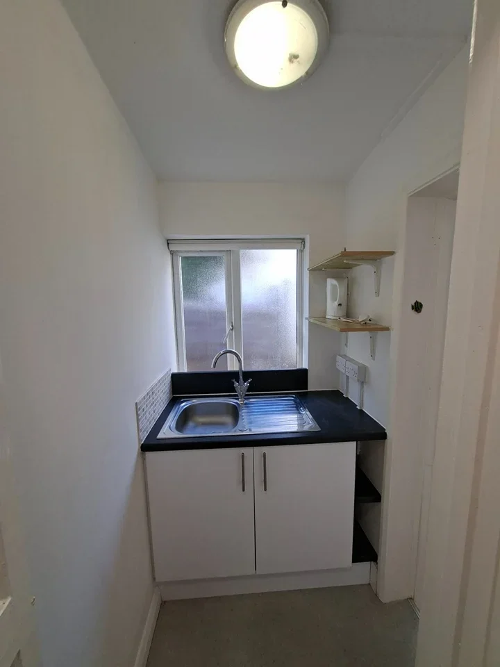 Flat Farley Hill in Luton