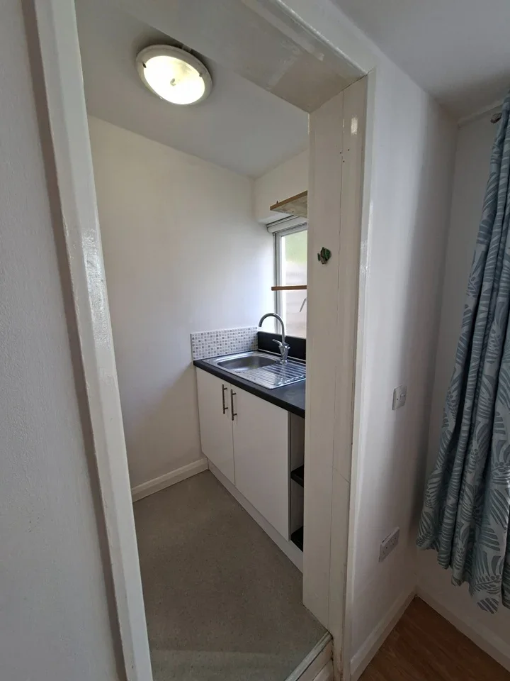 Flat Farley Hill in Luton