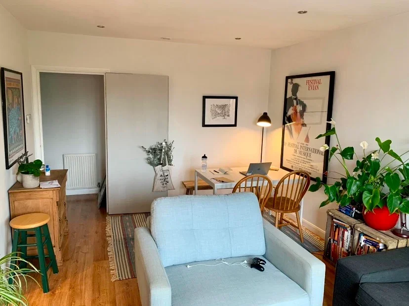 Flat Hewison Street in Greater London