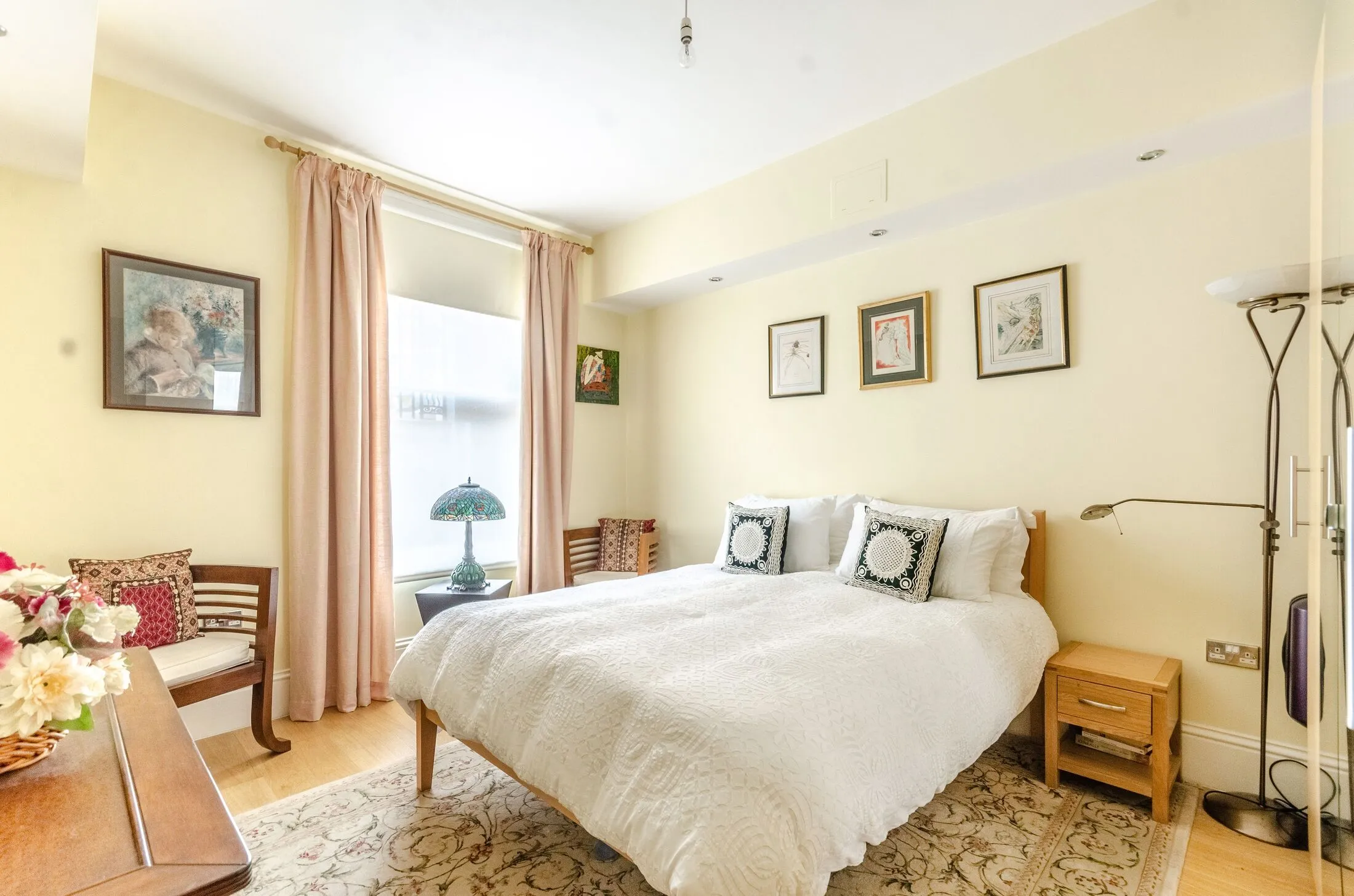 Flat Nevern Square in Greater London
