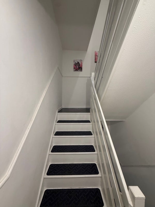 Room Overbury Street in Greater London