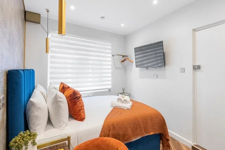 Room Red Lion Square in Greater London