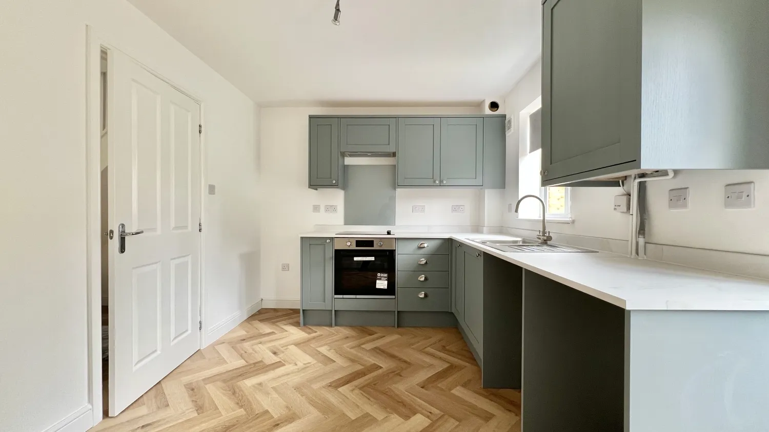House Reams Close in Boston