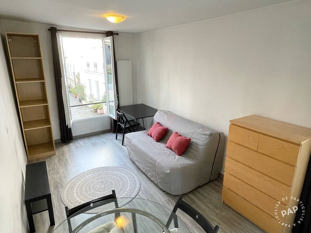 Room Avenue de la République in Paris