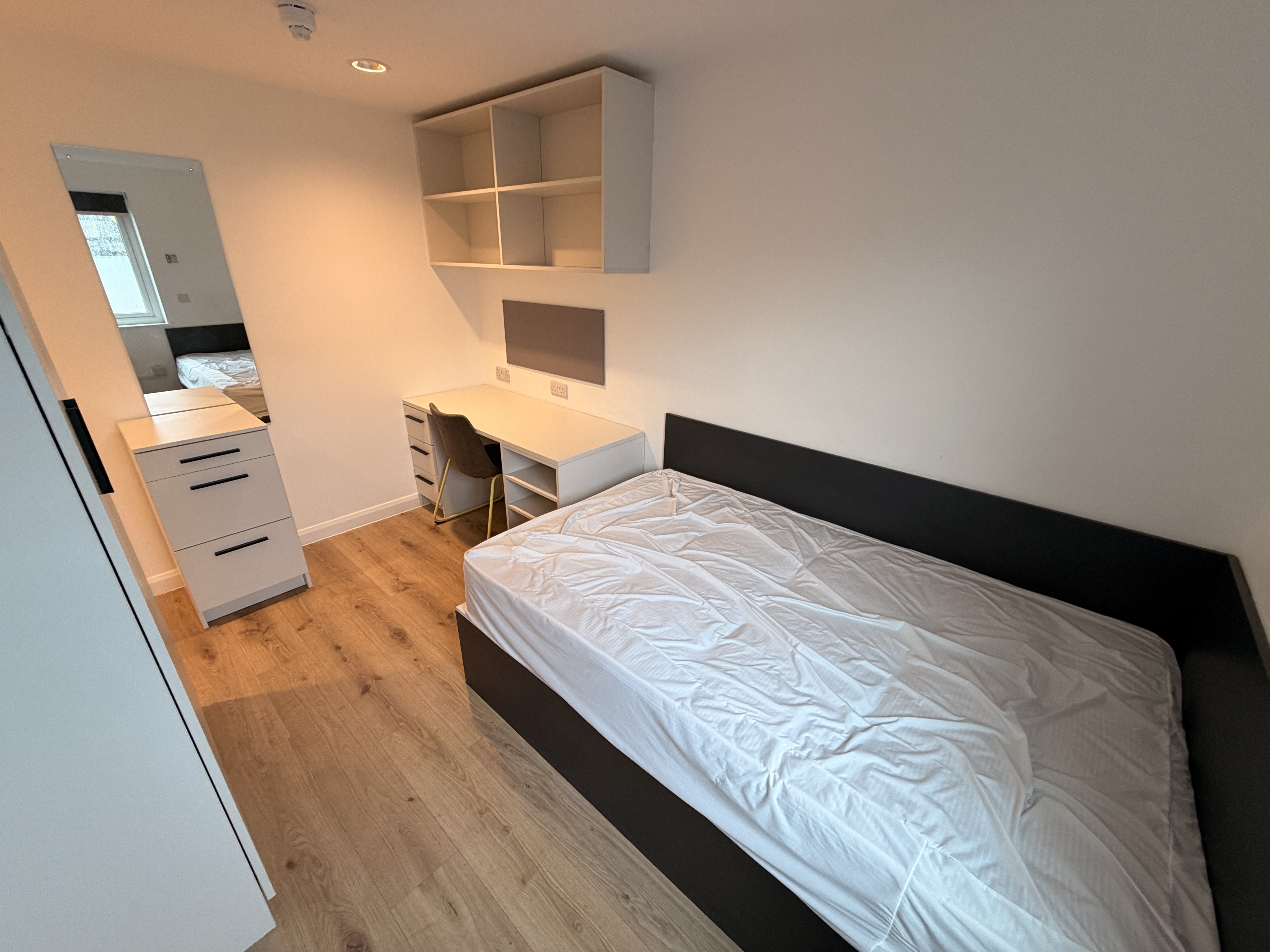 Room Abington Square in Northampton