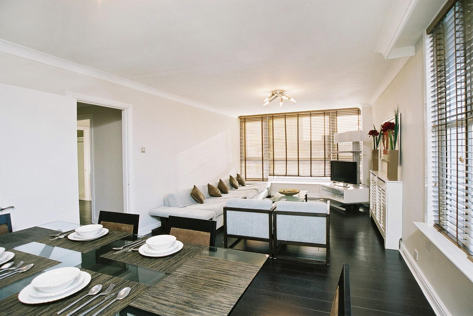 Flat Boydell Court in Greater London