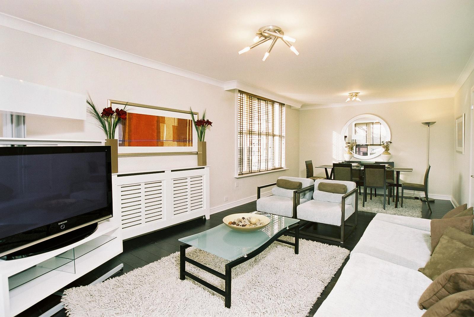 Flat Boydell Court in Greater London