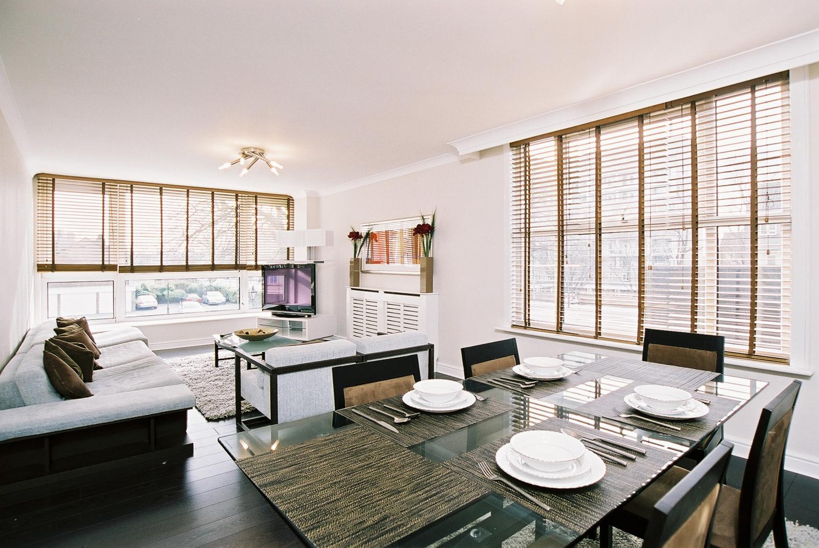 Flat Boydell Court in Greater London