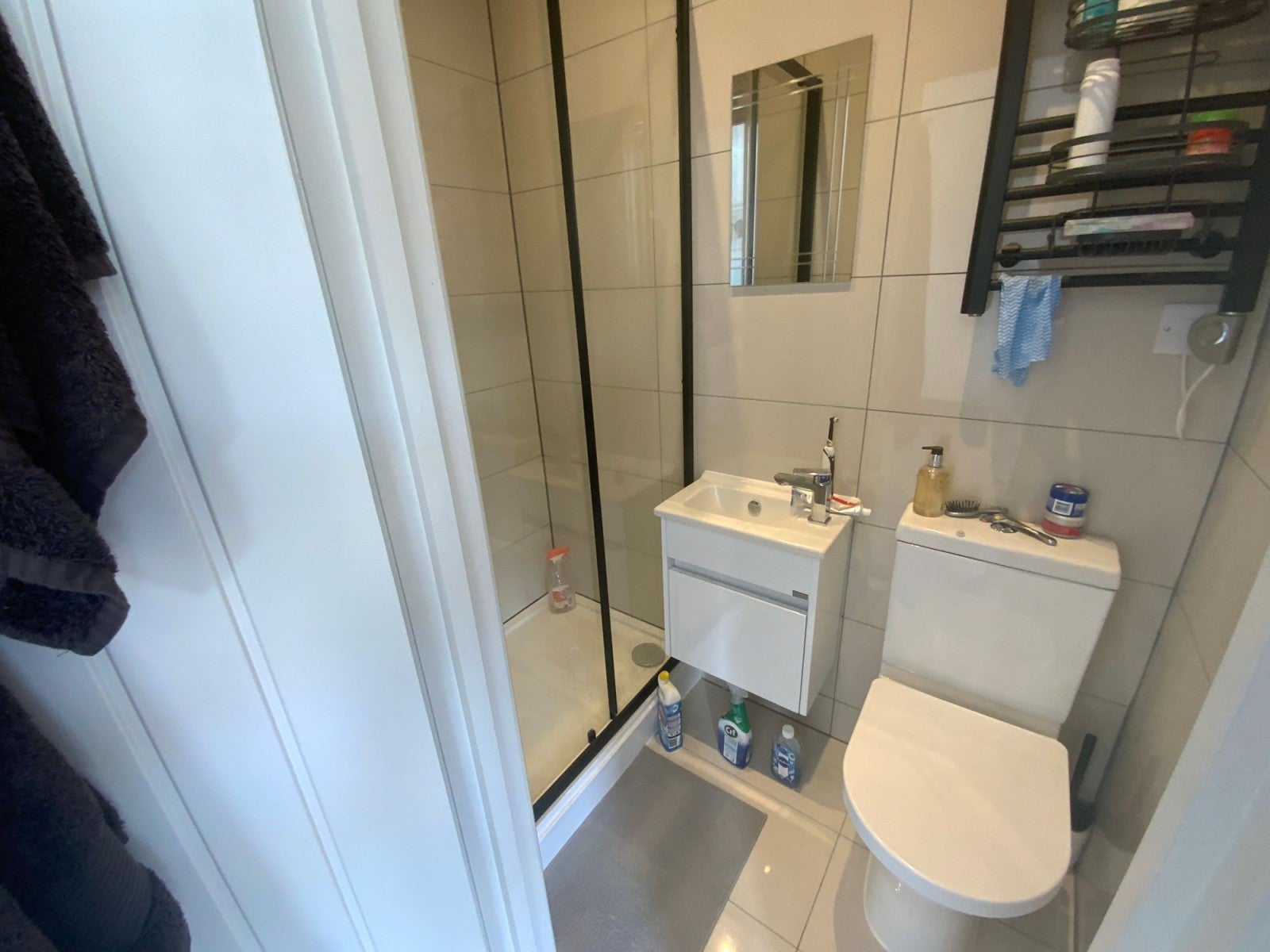 Room Roberts Road in High Wycombe