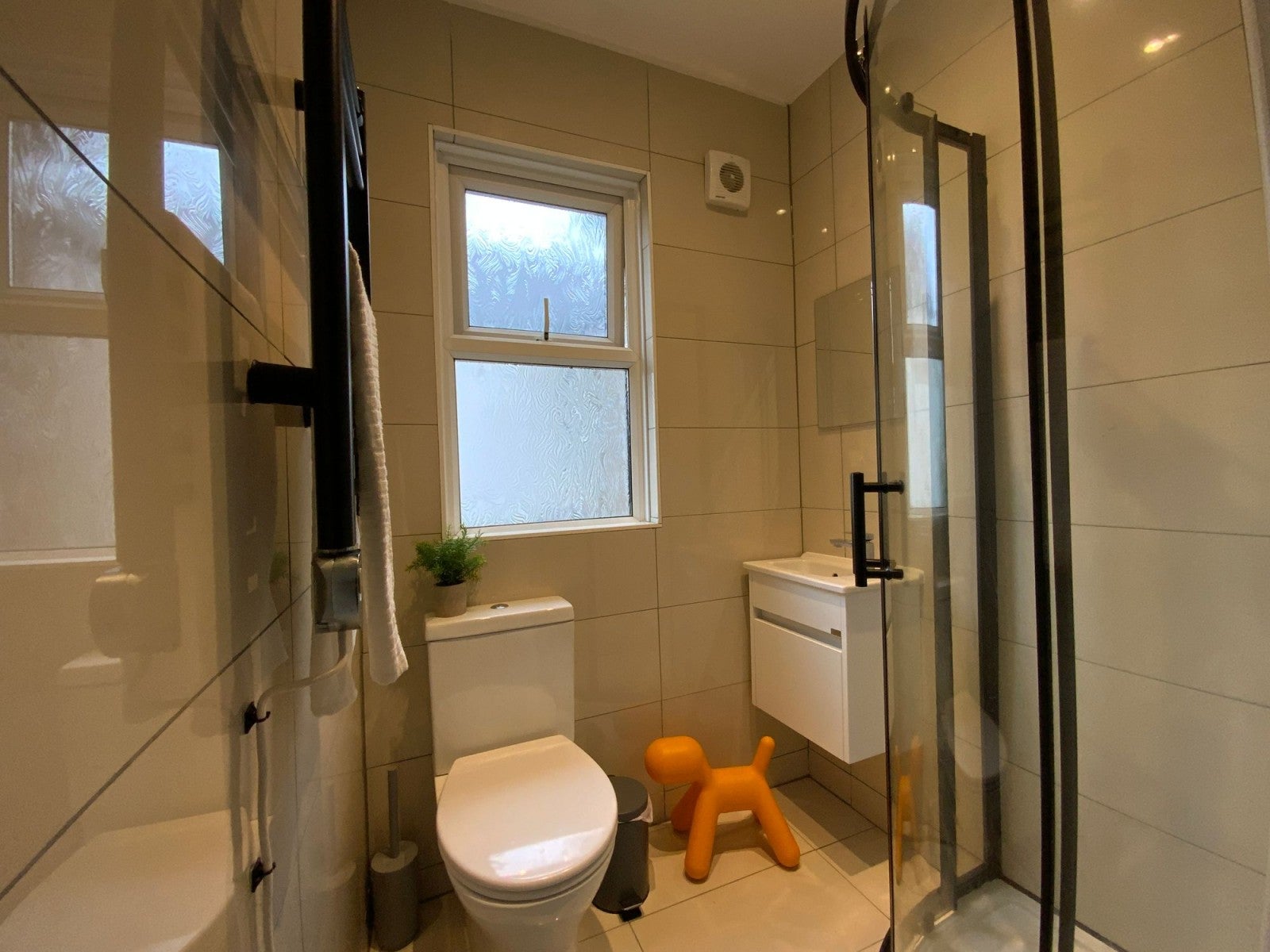 Room Roberts Road in High Wycombe