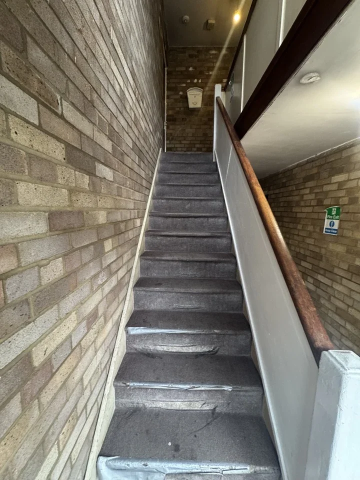 Flat Varna Close in Luton