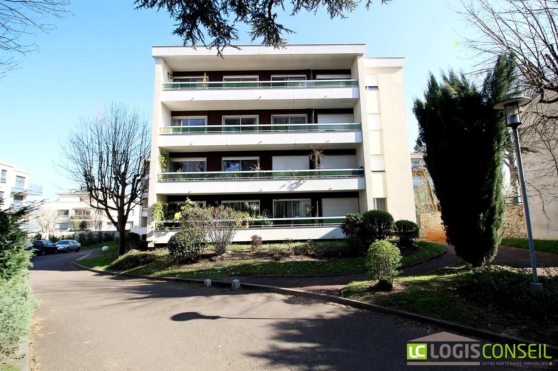 Appartement Avenue Jean Jaurès à Châtenay-Malabry