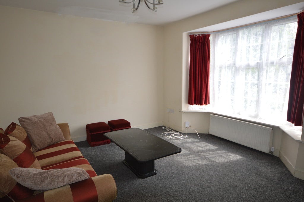House Vivian Avenue in Greater London