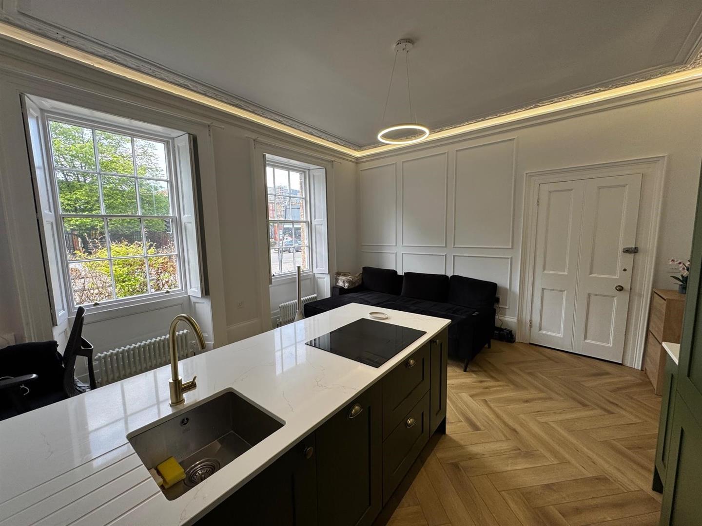 Flat St Thomas Terrace in Newcastle upon Tyne
