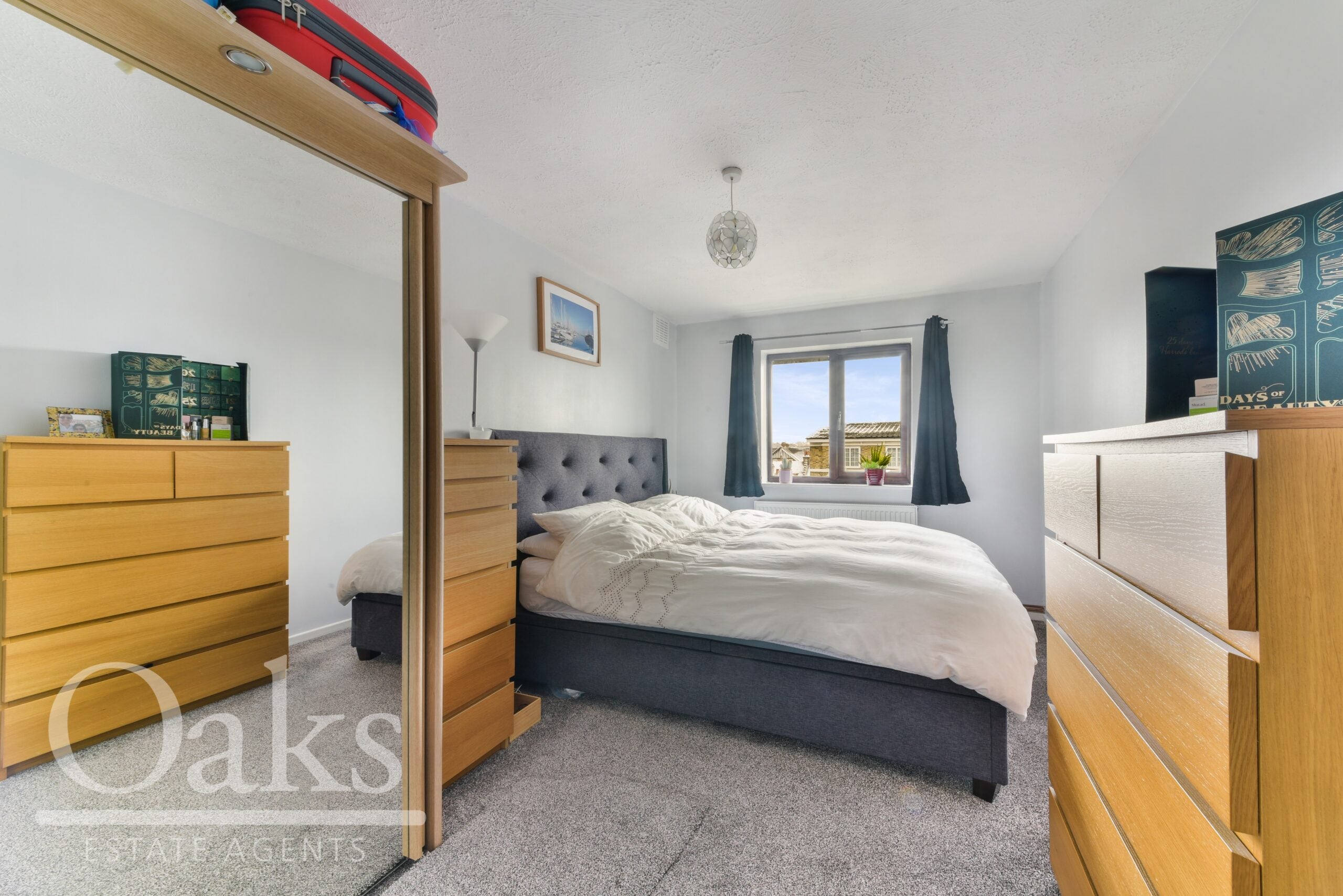 Flat Campbell Close in Greater London