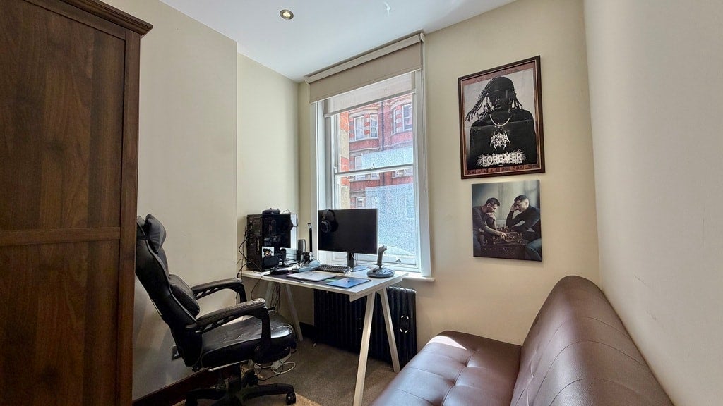 Flat Glentworth Street in City of Westminster