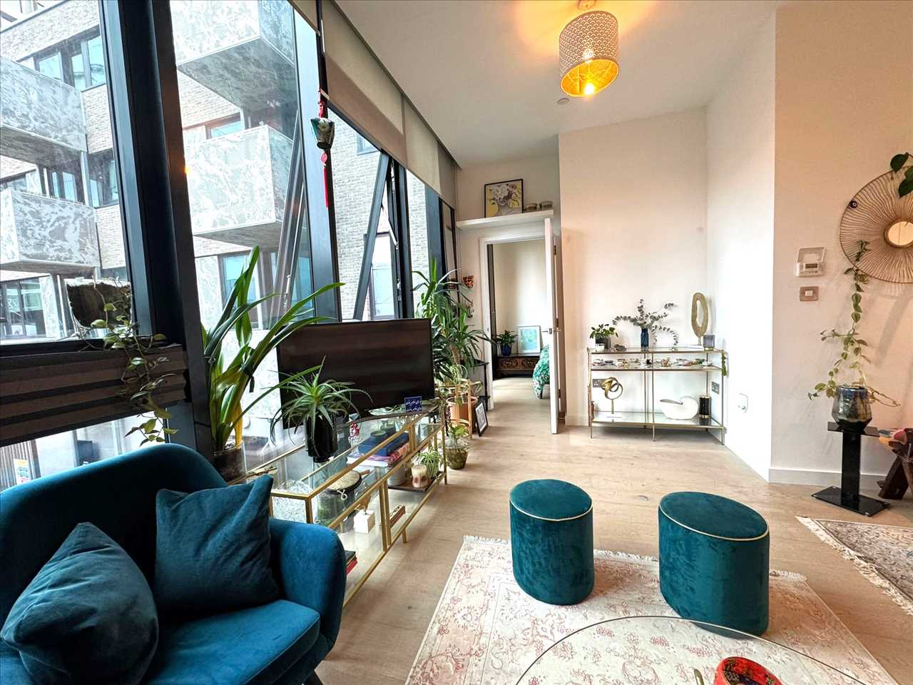 Flat Highgate Hill in Greater London