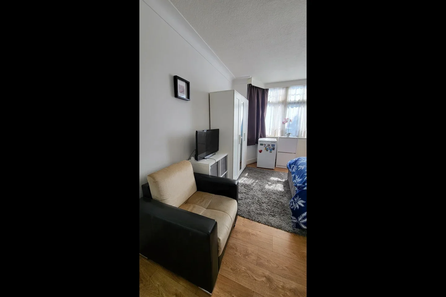 Room Fleetwood Road in Greater London