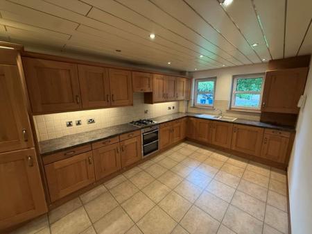 Flat Canon Byrne Glebe in Kirkcaldy
