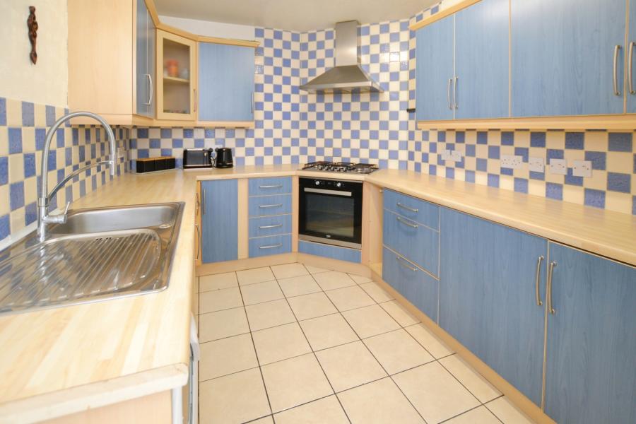 Flat Tay Street in City of Edinburgh