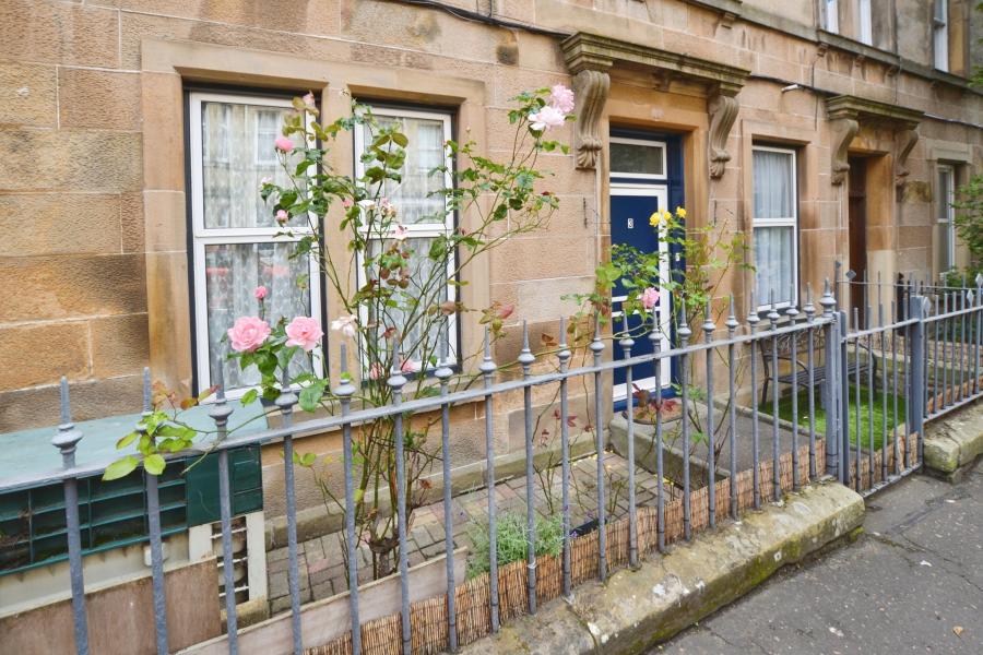 Flat Tay Street in City of Edinburgh