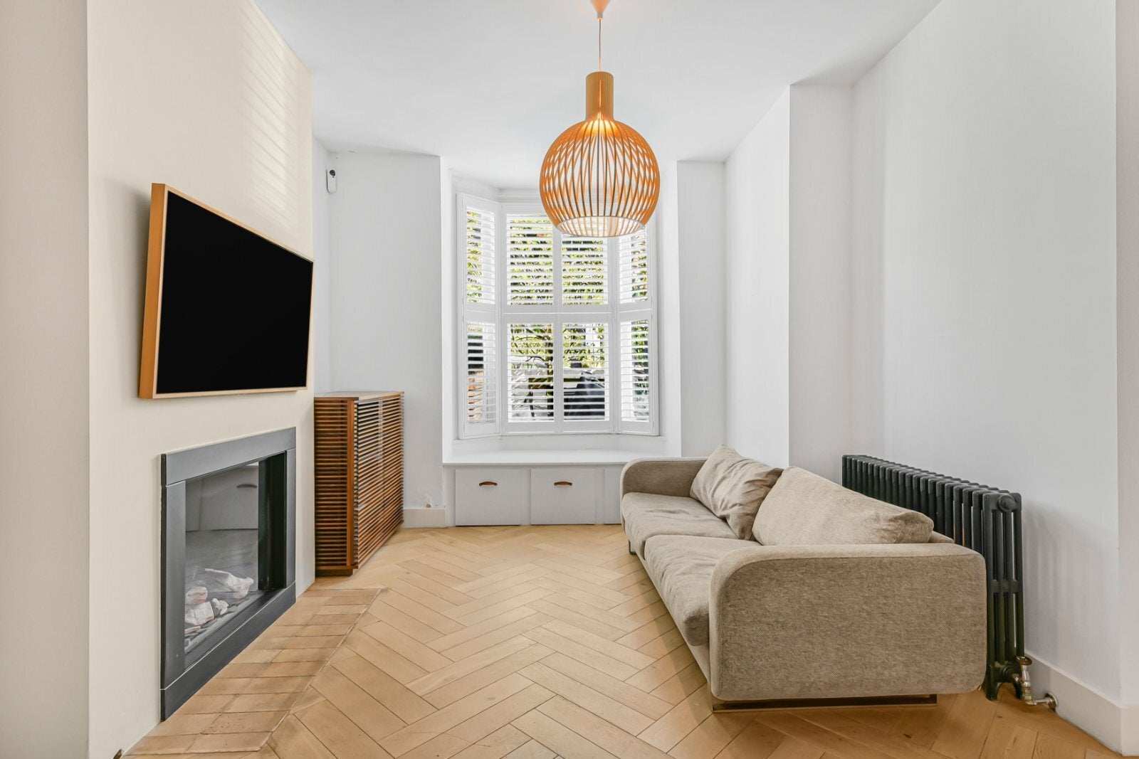House Countess Road in Greater London