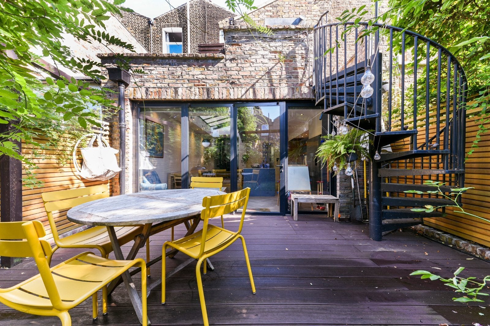 House Countess Road in Greater London